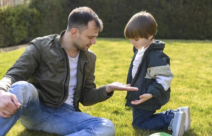 FamousParenting Puppy Love How to Talk to Your Tweens